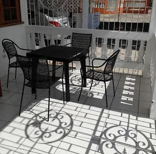 Westgate Hills Jamaica Melrose Place