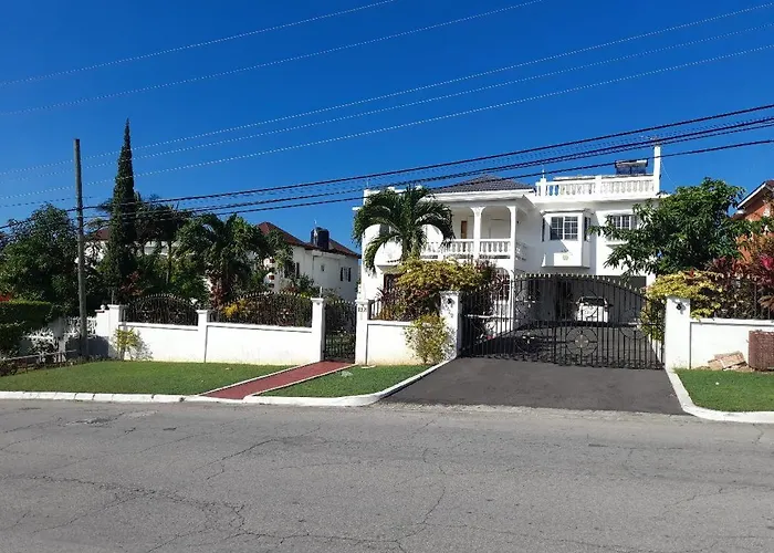 Westgate Hills Jamaica Melrose Place Apartment